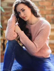 Elite escort service in Ashti for home and hotel visits